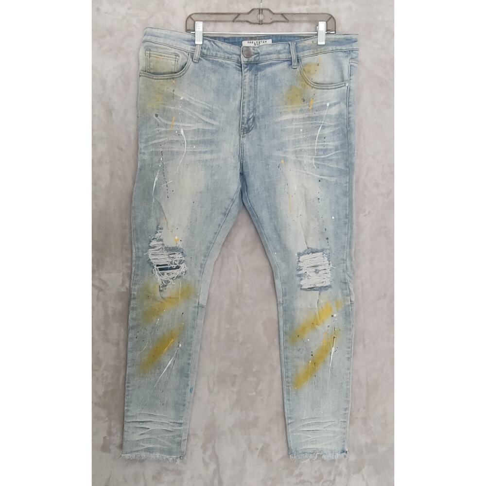 Reelistik NYC, Mens Distressed Jeans, Size 40, Paint Splatter, Holes, Frayed Hem